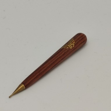 Mini punteruolo in legno con brillantino probabile strumento orologiaio