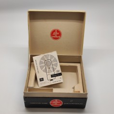 Bolex Paillard scaola in cartone con scritta a penna Leica 2