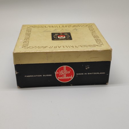 Bolex Paillard scaola in cartone con scritta a penna Leica
