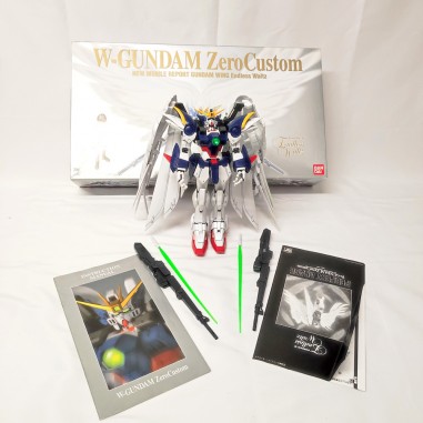 W-Gundam Zero Kit Modello Bandai montato