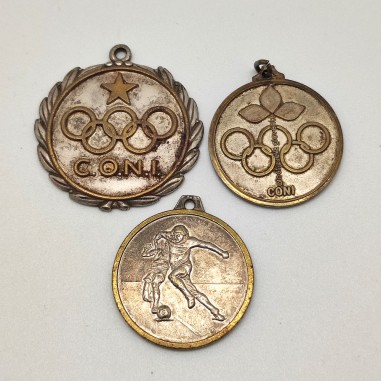 Lotto di 3 medaglie sportive 2 con anelli olimpici CONI