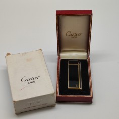 CARTIER accendino da tasca placcato oro pareti in lacca nera usato