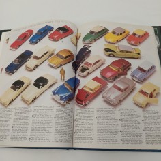 Libro The Collector’s all-colour guide to Toy Cars Gordon Gardiner, Richard O’Ne 2