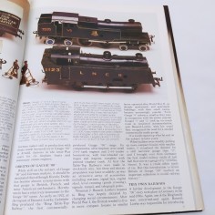 Libro The Collector’s all-colour guide to Toy Trains Ron Mc Crindell 1990 2