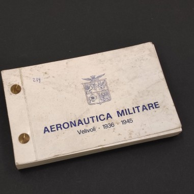 Libretto rilegato a vite con 42 cartoline velivoli 1936-45 Aeronautica Militare