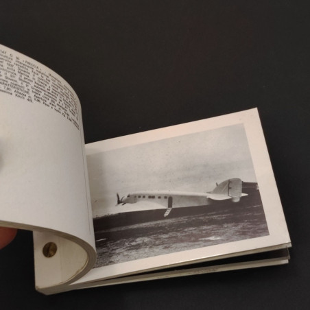 Libretto rilegato a vite con 42 cartoline velivoli 1936-45 Aeronautica Militare