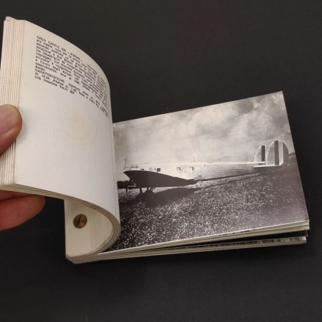 Libretto rilegato a vite con 42 cartoline velivoli 1936-45 Aeronautica Militare