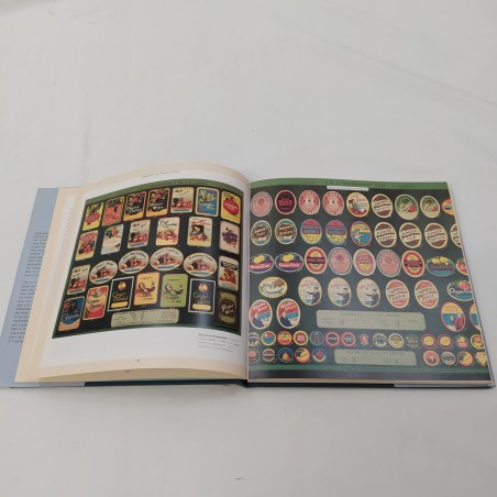 Libro The art of the label Robert Opie 1987