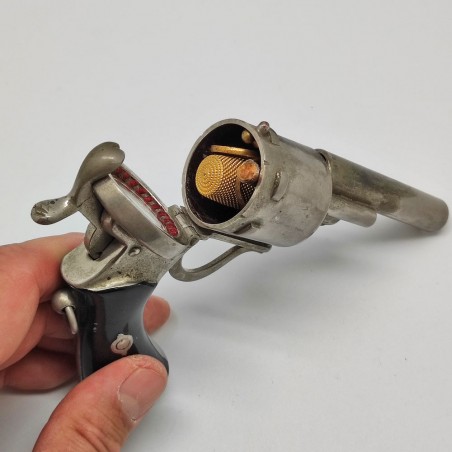 Mini set da sarto contenuto in pistola giocattolo tutto in metallo anni 30/40
