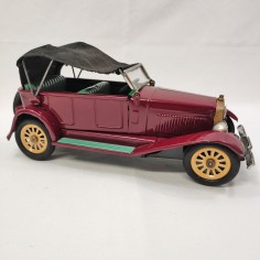 Auto giocattolo in latta anni 60/70 made in Japan 25 cm ottime condizioni