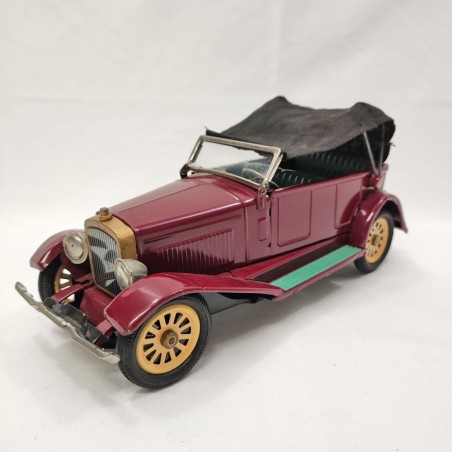 Auto giocattolo in latta anni 60/70 made in Japan 25 cm ottime condizioni