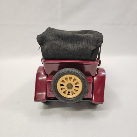 Auto giocattolo in latta anni 60/70 made in Japan 25 cm ottime condizioni