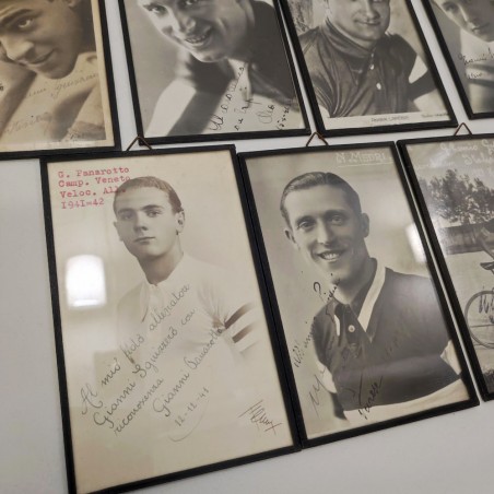 Lotto di 14 cartoline ciclisti anni 30/470 con autografi originali