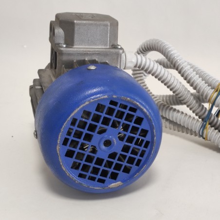 Motore elettrico M.T. tipo 638/4 0,18 Kw ex nastro trasporto usato