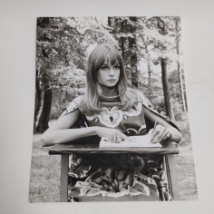 Foto originale agenzia di stampa Jean Shrimpton scena dal film Privilege