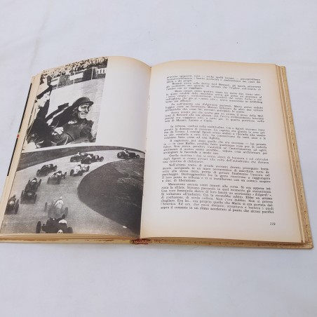 Libro Il casco sugli occhi Gian Carlo Zuccaro 1972