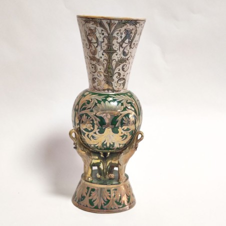 Vaso in ceramica a firma Robbia Gualdo Tadino inizio XX sec