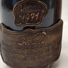 Bottiglia Barolo Riserva Valledoria 1971 sigillata 75 cl 13% 2