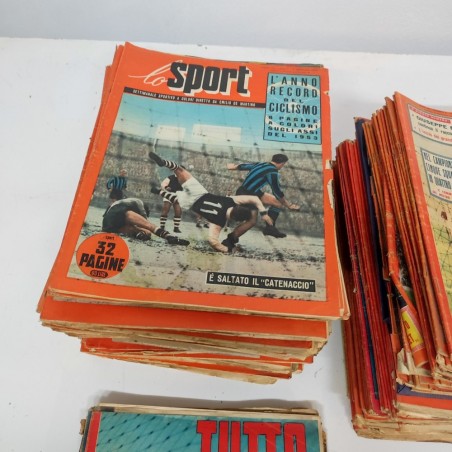 Accumulo riviste calcio Lo Sport e Lo Sport Illustrato anni 50 - 209 numeri