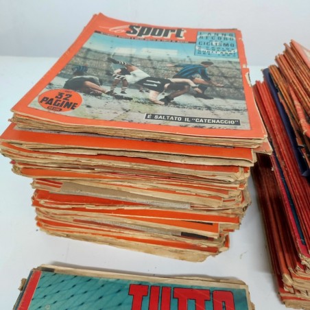 Accumulo riviste calcio Lo Sport e Lo Sport Illustrato anni 50 - 209 numeri