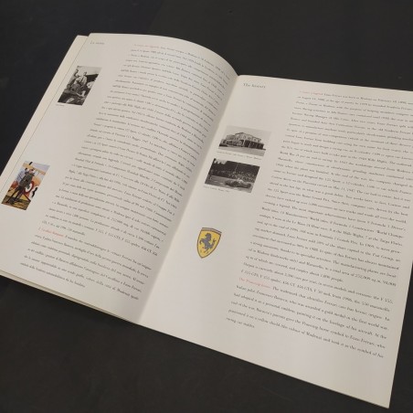 Brochure presentazione stampa La Ferrari 1997 Copertina macchiata