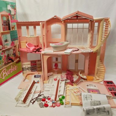 Casa di Barbie Dream House con molti accessori e scatola