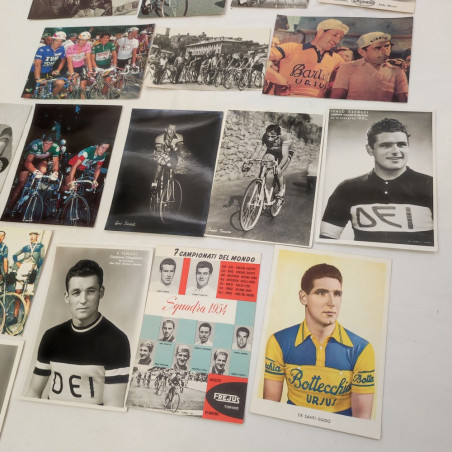 Lotto di 16 tra foto e cartoline ciclisti anni 60/70 e 80