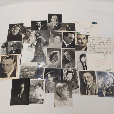 Blocco 26 foto e cartoline di attori autografate anni 50/60 alcune con dedica