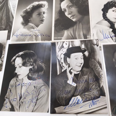 Blocco 26 foto e cartoline di attori autografate anni 50/60 alcune con dedica