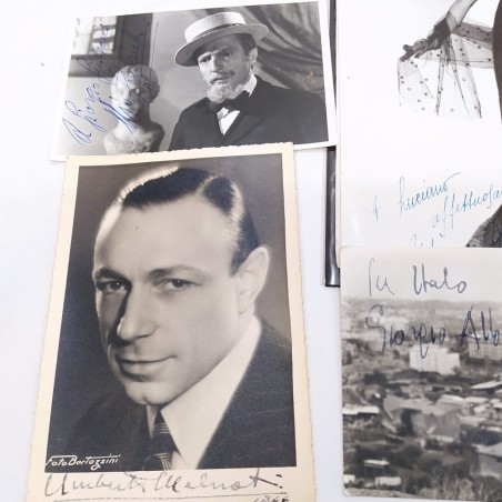 Blocco 26 foto e cartoline di attori autografate anni 50/60 alcune con dedica