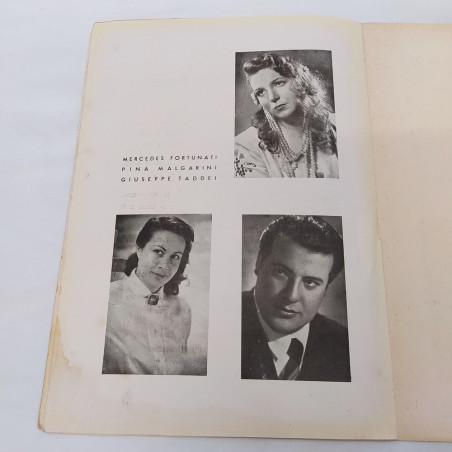 Volantino Mostra d’oltremare 1952 con foto autografa Beniamino Gigli. Macchie
