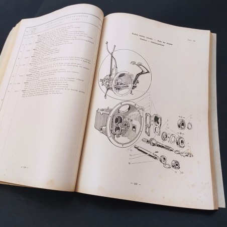 Fiat catalogo parti di ricambio Mod. 521 e 521C multilingue Macchie Annotazioni