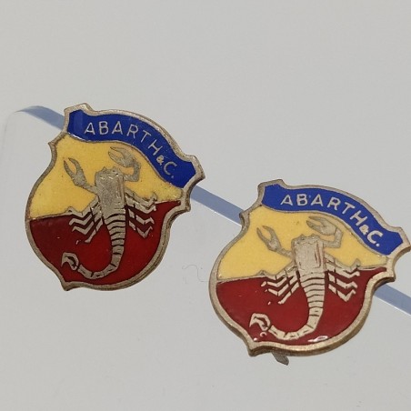 Coppia fregi originali smaltati ABARTH & C. 17x20 mm