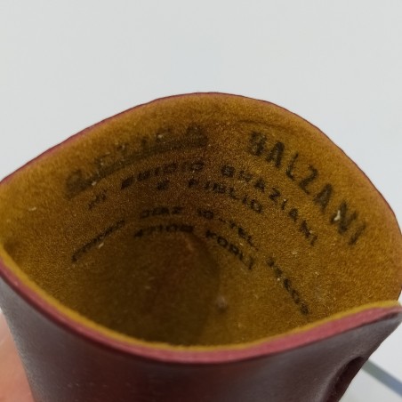Occhiali da sole da donna anni 50/60 con montatura color caramello in plastica