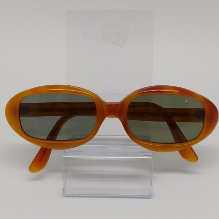 Occhiali da sole da donna anni 50/60 con montatura color caramello in plastica