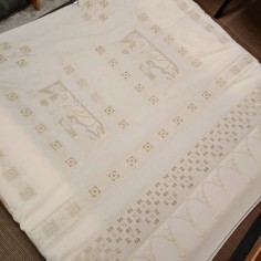 Pezza di circa 30 metri stoffa da tenda interna in cotone con ricami classici