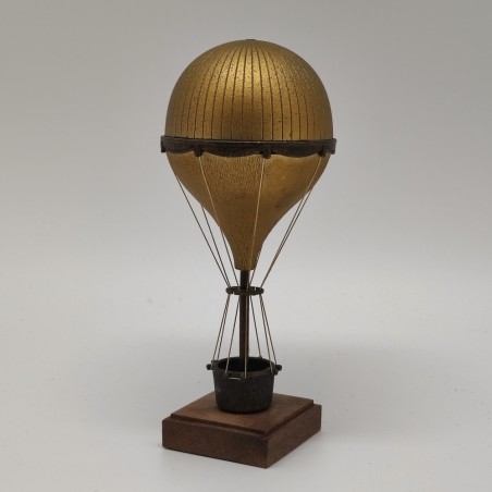 Mongolfiera in metallo e plastica h. 16 cm periodo anni 50/60