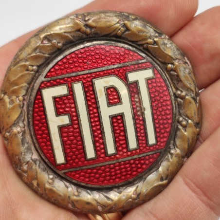 Vintage fregio originale auto Fiat mancano perni posteriori
