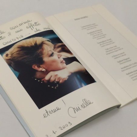 Pubblicazione Mirella Freni Splendido Duemiladue autografo e dedica - Buono