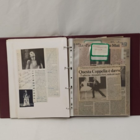 Album foto, autografi, lettere e articoli ballerina Ferri Alessandra - Buono