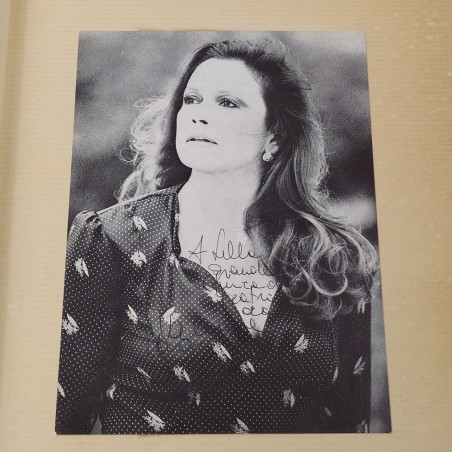Lotto 40 autografi attori vari, 2 foto Isabella Rossellini - Buono