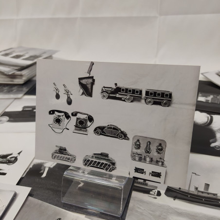 Lotto 403 foto bianco/nero giocattoli anni '20 da negativo. Buone condizioni
