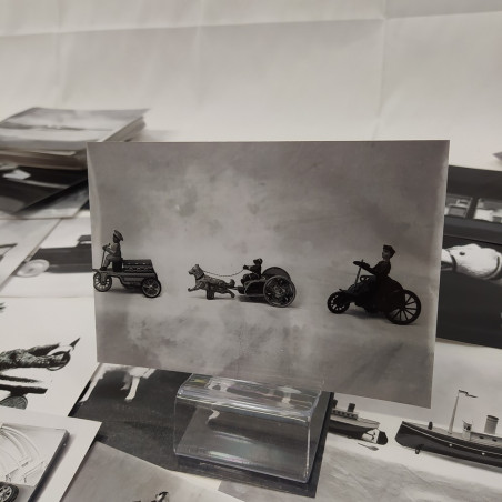Lotto 403 foto bianco/nero giocattoli anni '20 da negativo. Buone condizioni