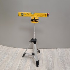 Livella con laser e cavalletto h. 125 cm