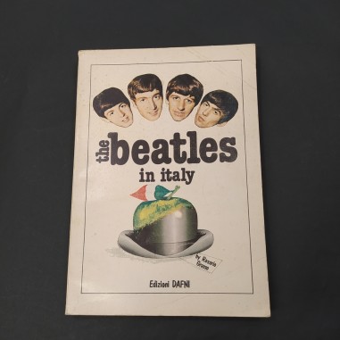 Volume The Beatles in Italy Edizioni Dafni anno 1980 buono