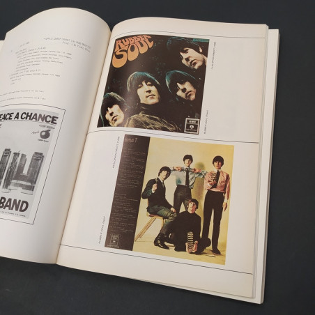 Volume The Beatles in Italy Edizioni Dafni anno 1980 buono