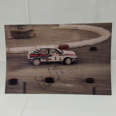 Markku Alen autografo su foto originale Lancia Delta Martini 30x20 cm