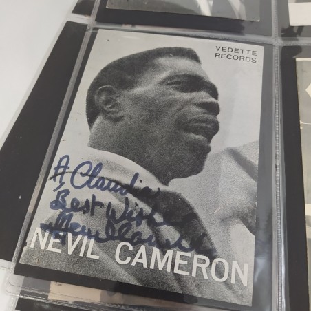 Collezione con oltre 220 autografi attori cantanti anni 50/60