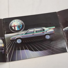 ALFA ROMEO Brochure Alfa 33 - Condizioni discrete, piccole pieghe 2