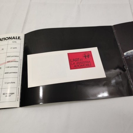 ALFA ROMEO Brochure Alfa 33 - Condizioni discrete, piccole pieghe